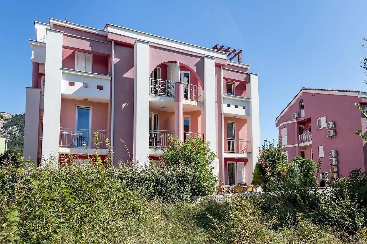 Apartment 350 Meter Bis Zum Tollen Langen Strand In Baska