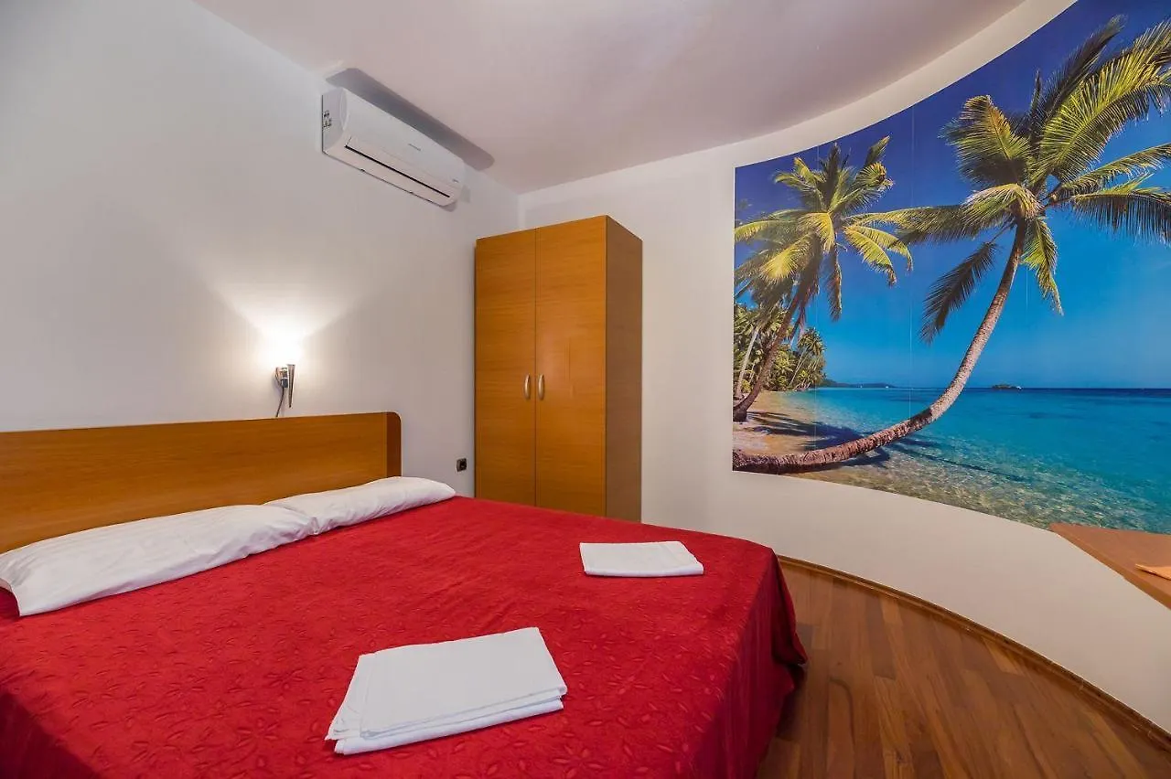 Apartment 350 Meter Bis Zum Tollen Langen Strand In Baska Croatia
